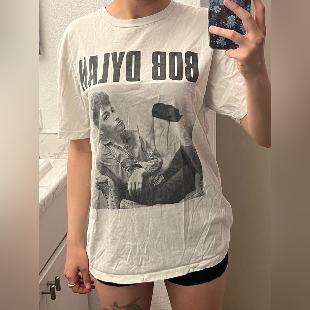 bob dylan big tee
